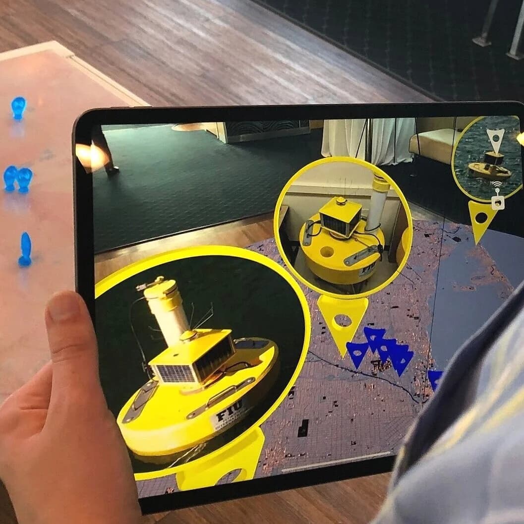 Immersive Visualization of Miami River's Water Quality