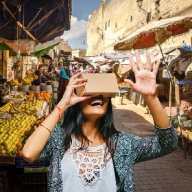VIRTUAL TABADUL: CREATING LANGUAGE-LEARNING COMMUNITY THROUGH VIRTUAL REALITY